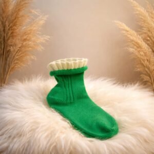 Doğal iplikten yapılmış sıcak tutan çorap